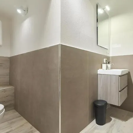 Apartment Pinturicchio - Prime Location 1-bedroom - Steps From Universita *