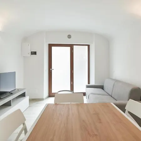 Pinturicchio - Prime Location 1-bedroom - Steps From Universita Apartment *
