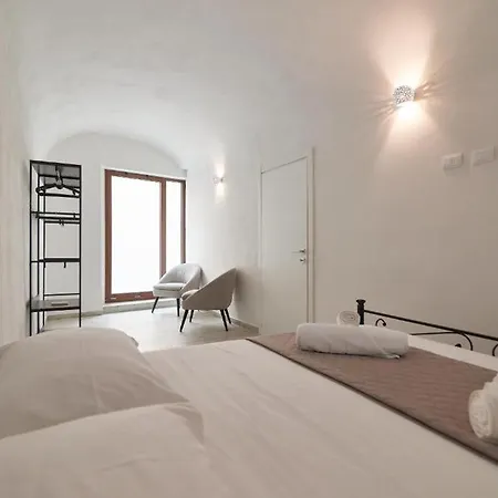 Apartment Pinturicchio - Prime Location 1-bedroom - Steps From Universita